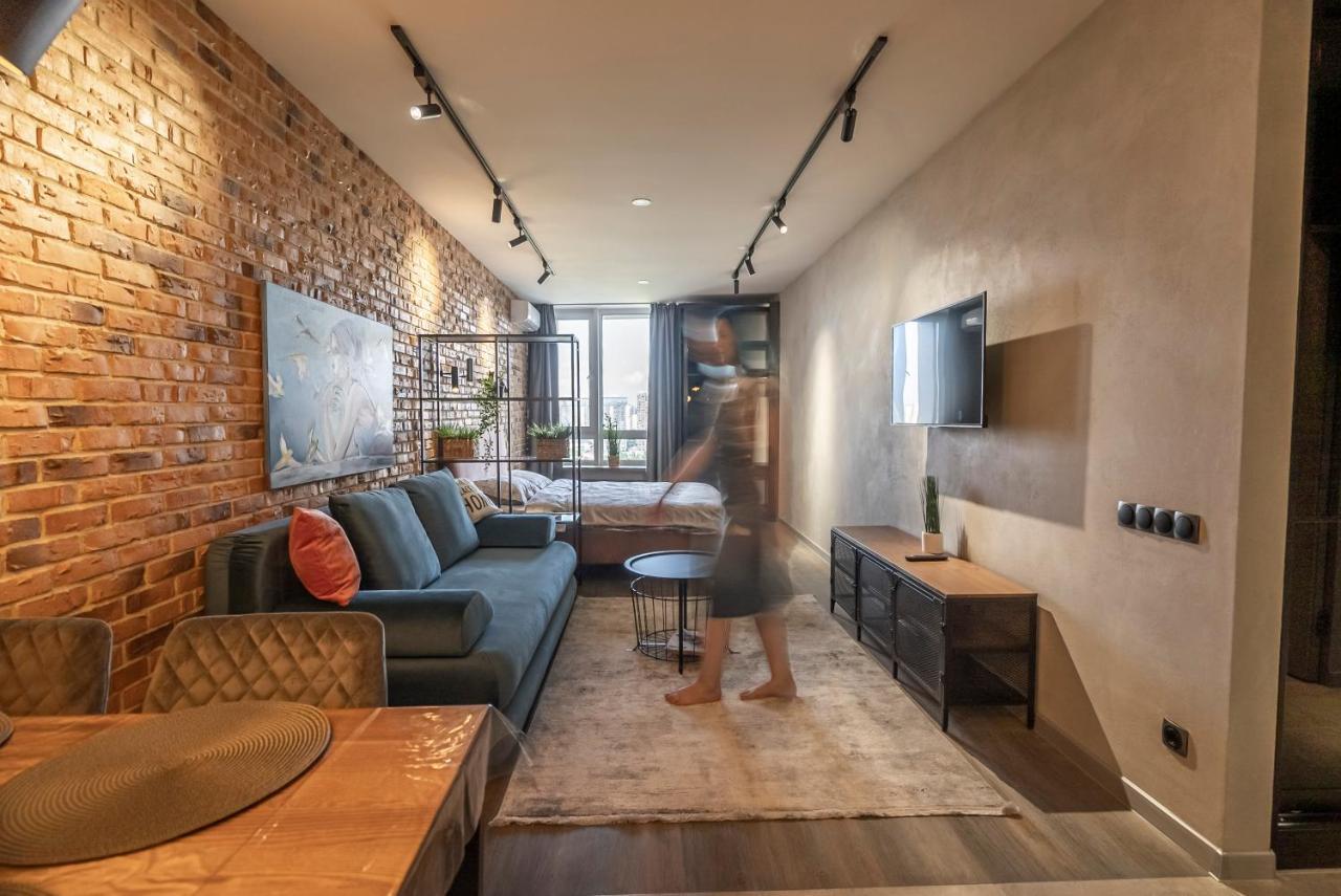 Slavutich Ecoloft Studios Kiev Ngoại thất bức ảnh